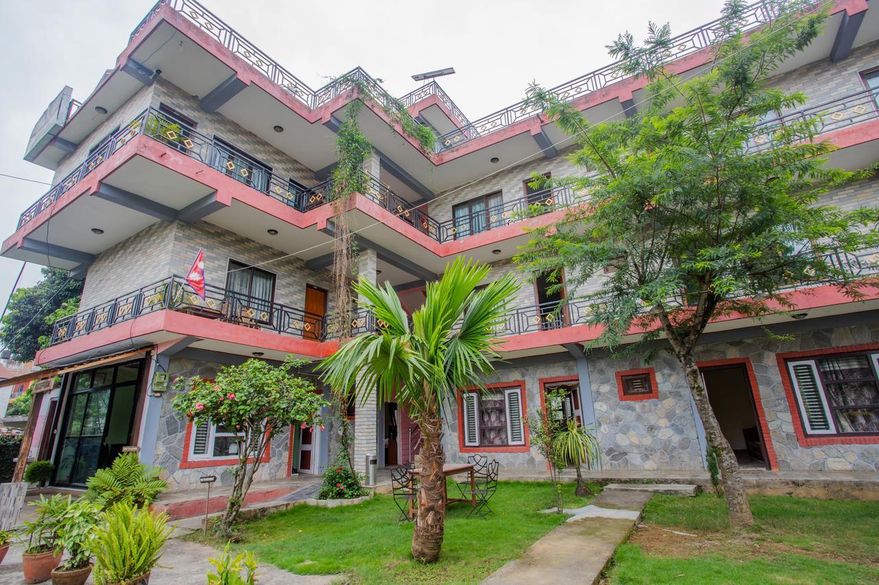 Hotel Glory Garden Pokhara Exteriör bild