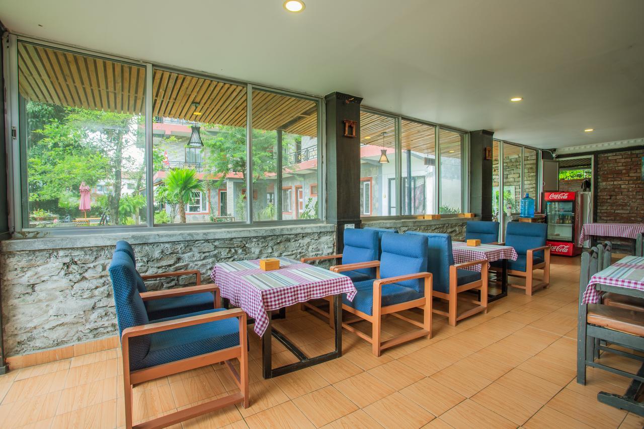 Hotel Glory Garden Pokhara Exteriör bild