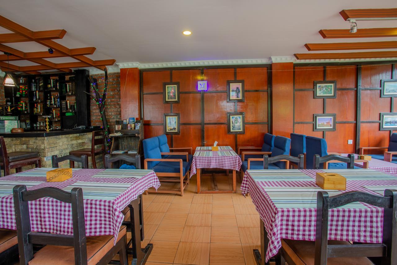 Hotel Glory Garden Pokhara Exteriör bild