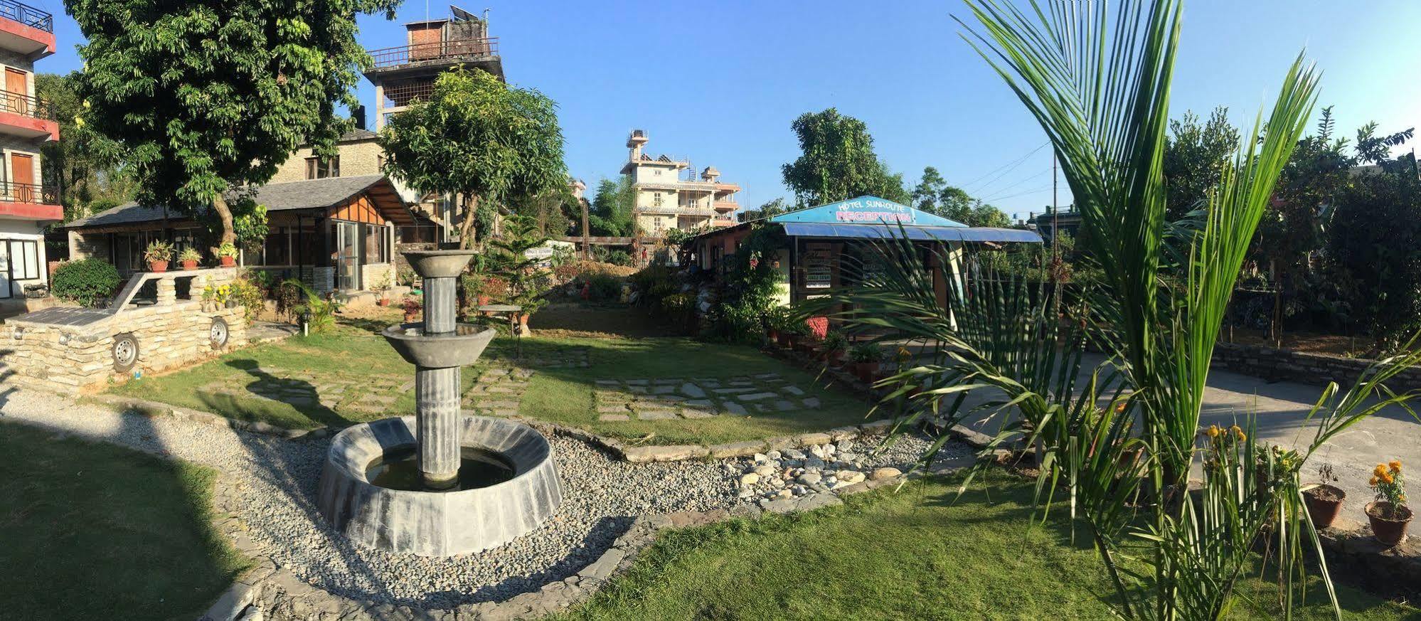 Hotel Glory Garden Pokhara Exteriör bild