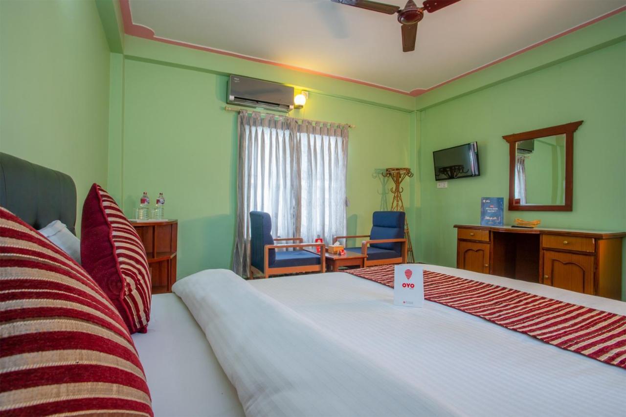 Hotel Glory Garden Pokhara Exteriör bild