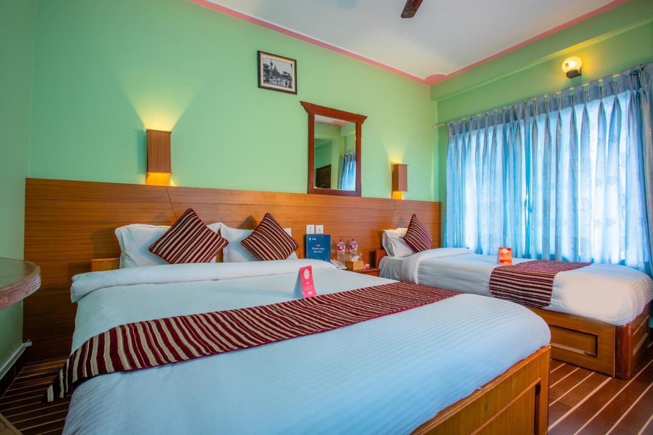 Hotel Glory Garden Pokhara Exteriör bild