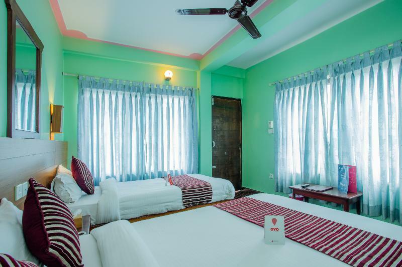 Hotel Glory Garden Pokhara Exteriör bild