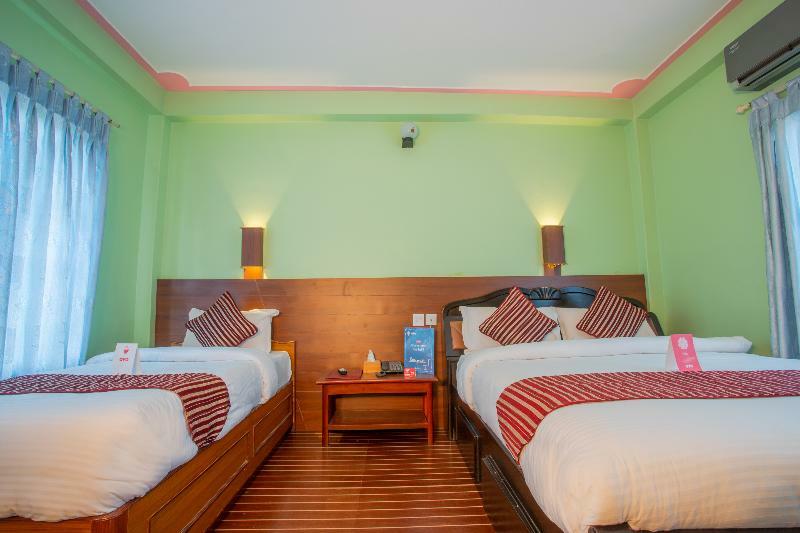 Hotel Glory Garden Pokhara Exteriör bild