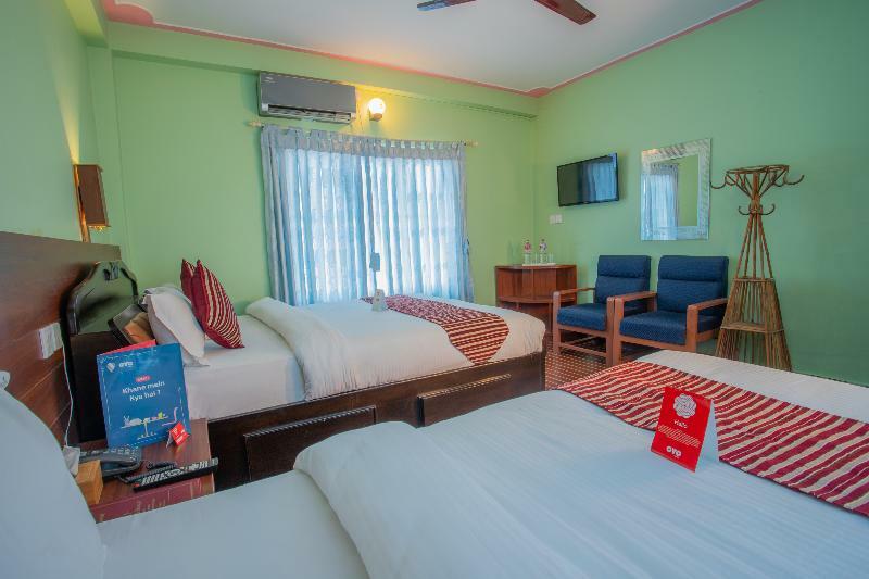 Hotel Glory Garden Pokhara Exteriör bild