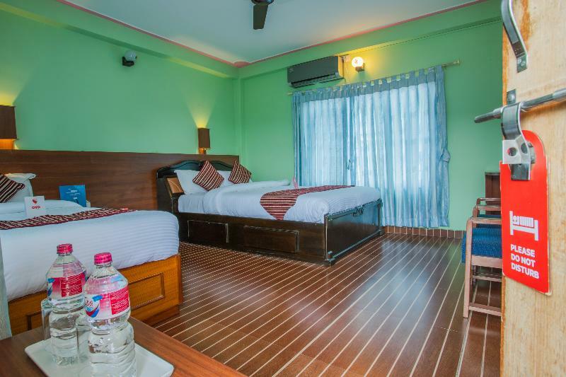 Hotel Glory Garden Pokhara Exteriör bild