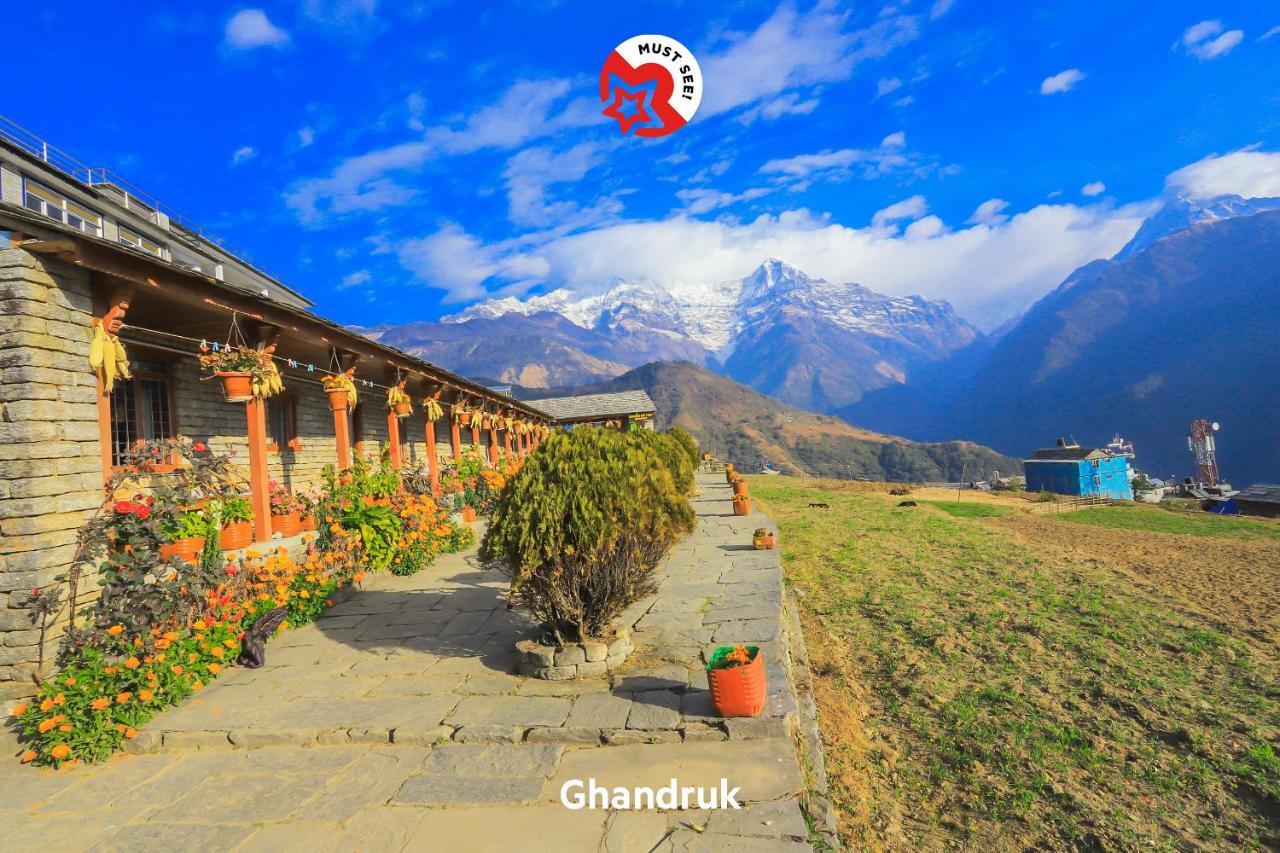 Hotel Glory Garden Pokhara Exteriör bild